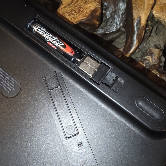 JLab Wireless Keyboard - Picture 3 of 3